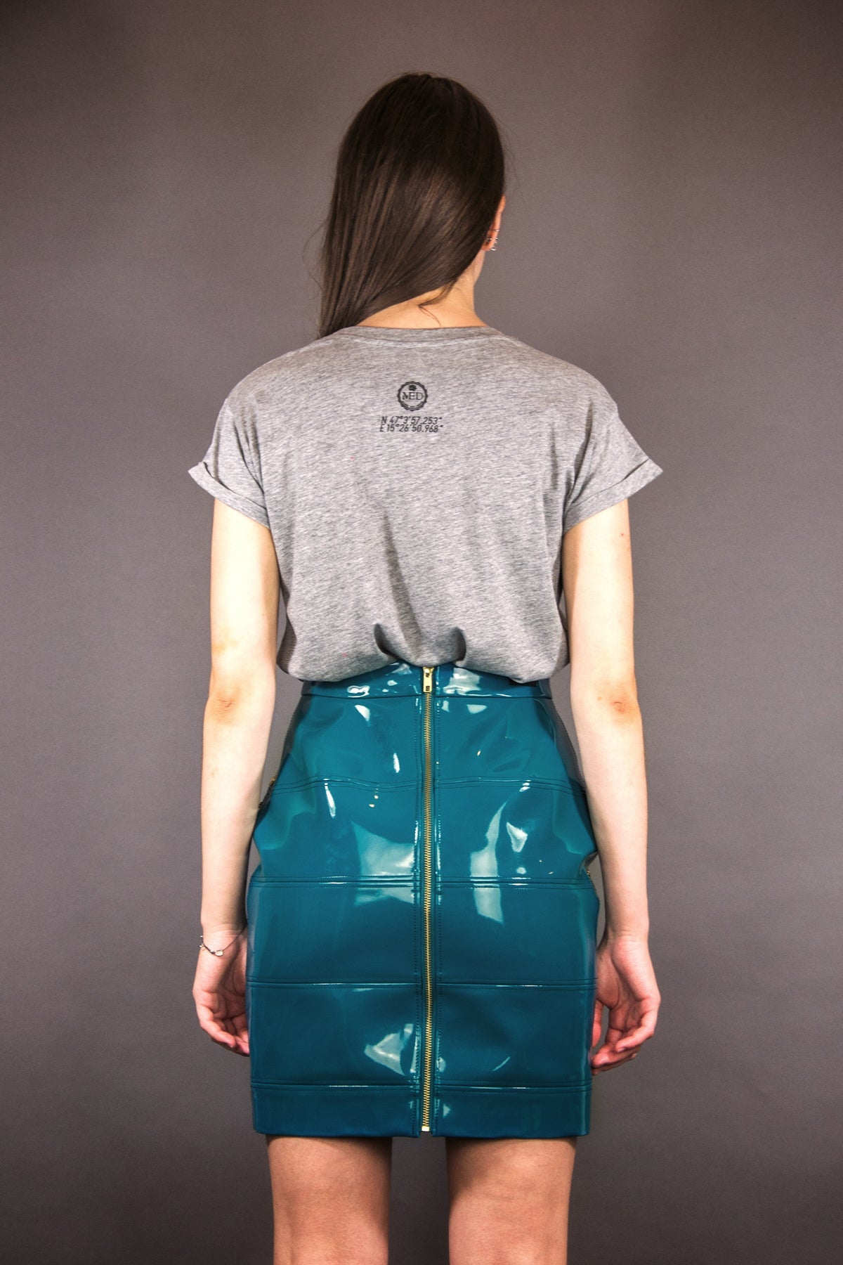 Bahnen - Rock aus Lackleder - Imitat "FLOWERS" - petrol - Manuel Essl Design