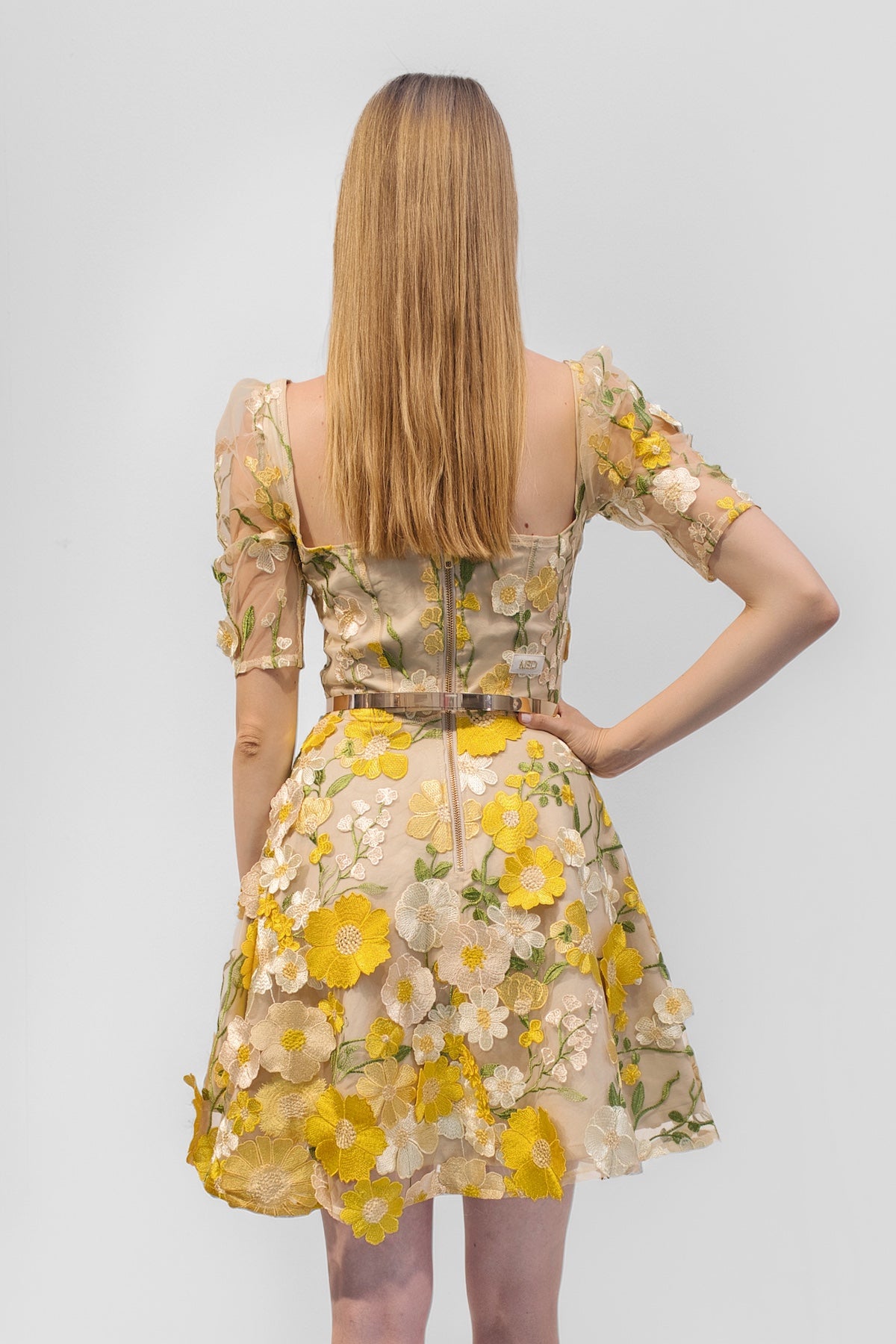 Kleid aus Spitze mit Ballon - Ärmeln "ELIXIR" - sonnengelb - Manuel Essl Design