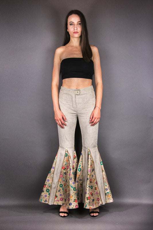 Hose aus Cord mit Zipps und Godets "FLOWERS" - beige - Manuel Essl Design