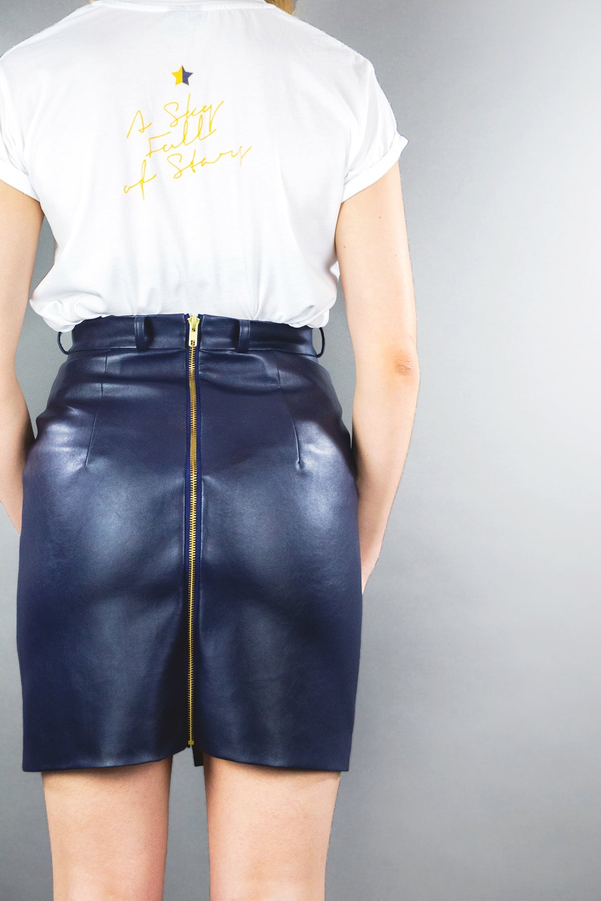 Mini - Rock aus veganem Lederimitat mit Schlitz "STARS" - nachtblau - Manuel Essl Design